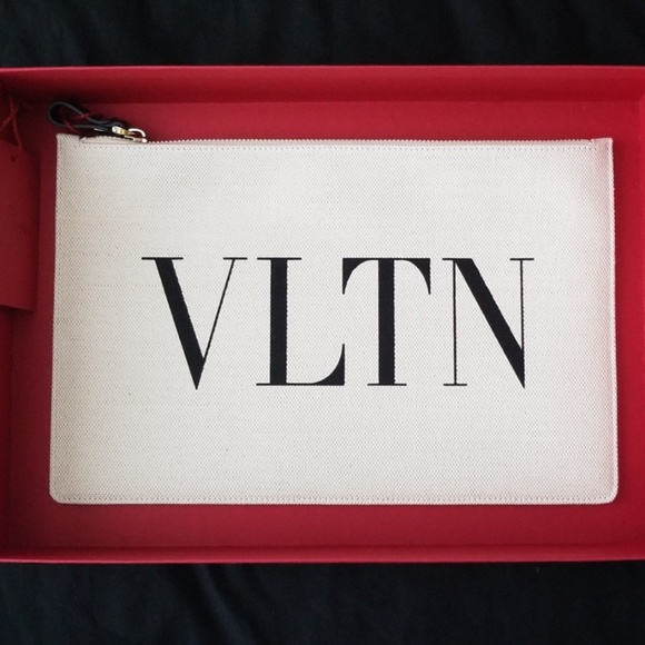 Valentino Handbags - 💯% GENUINE VALENTINO FLAT CLUTCH/POUCH